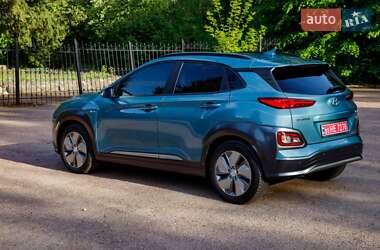 Позашляховик / Кросовер Hyundai Kona 2020 в 