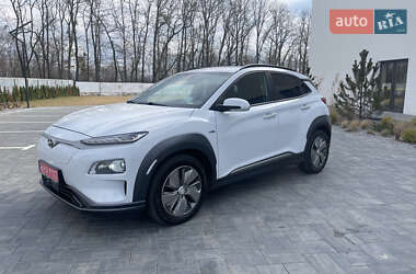 Внедорожник / Кроссовер Hyundai Kona 2019 в 
