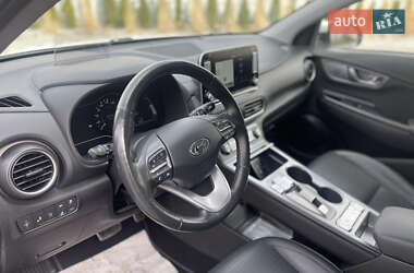 Внедорожник / Кроссовер Hyundai Kona 2019 в 