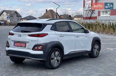 Внедорожник / Кроссовер Hyundai Kona 2019 в 