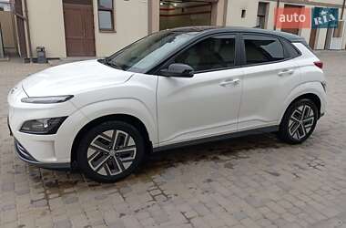 Внедорожник / Кроссовер Hyundai Kona 2022 в Тернополе