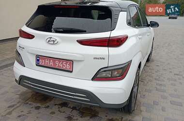 Внедорожник / Кроссовер Hyundai Kona 2022 в 
