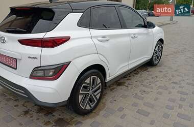 Внедорожник / Кроссовер Hyundai Kona 2022 в 