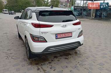Внедорожник / Кроссовер Hyundai Kona 2022 в 