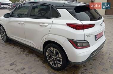Внедорожник / Кроссовер Hyundai Kona 2022 в 