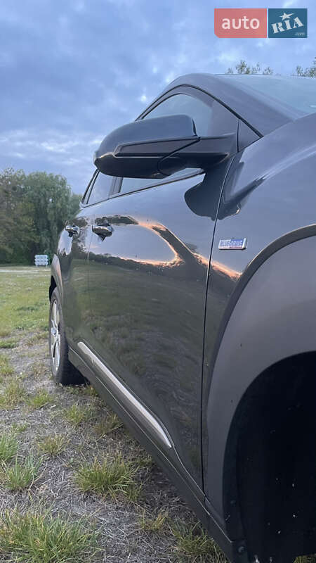 Внедорожник / Кроссовер Hyundai Kona 2019 в Сарнах