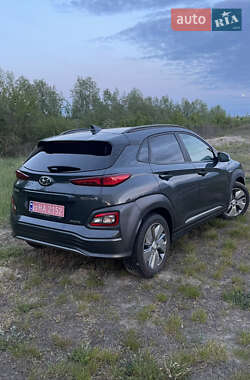 Позашляховик / Кросовер Hyundai Kona 2019 в 