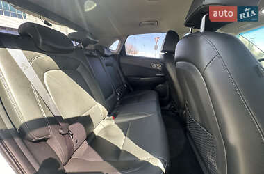 Позашляховик / Кросовер Hyundai Kona 2018 в 