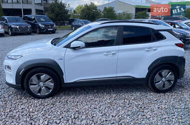 Внедорожник / Кроссовер Hyundai Kona 2019 в 