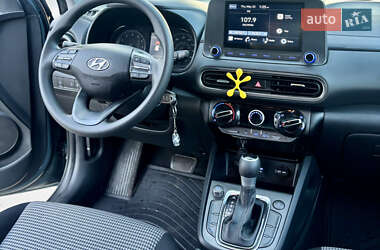 Внедорожник / Кроссовер Hyundai Kona 2021 в 
