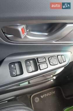 Внедорожник / Кроссовер Hyundai Kona 2019 в 