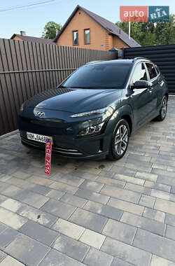 Внедорожник / Кроссовер Hyundai Kona 2022 в 