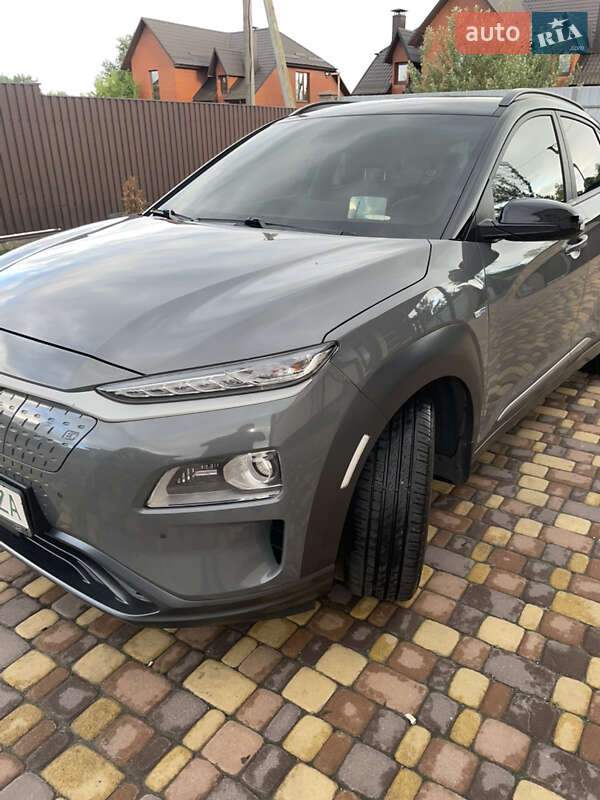Внедорожник / Кроссовер Hyundai Kona 2020 в Буче