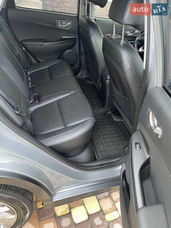 Внедорожник / Кроссовер Hyundai Kona 2020 в Буче