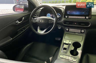 Позашляховик / Кросовер Hyundai Kona 2022 в 