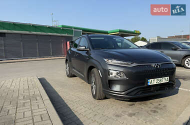 Внедорожник / Кроссовер Hyundai Kona 2020 в 