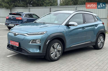 Внедорожник / Кроссовер Hyundai Kona 2020 в 