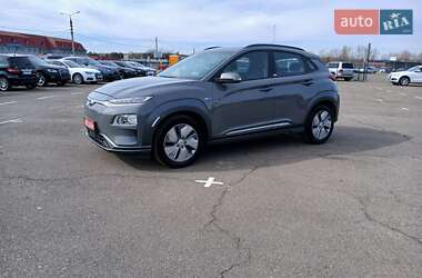 Внедорожник / Кроссовер Hyundai Kona 2020 в Киеве