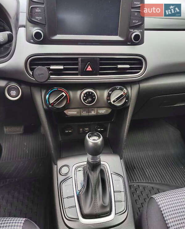 Внедорожник / Кроссовер Hyundai Kona 2018 в Одессе