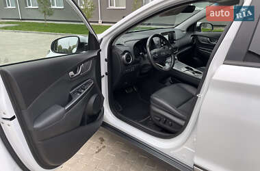 Позашляховик / Кросовер Hyundai Kona 2019 в 