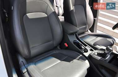 Позашляховик / Кросовер Hyundai Kona 2022 в 