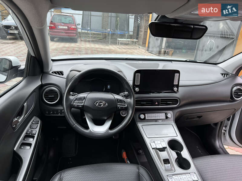 Внедорожник / Кроссовер Hyundai Kona 2019 в Ровно
