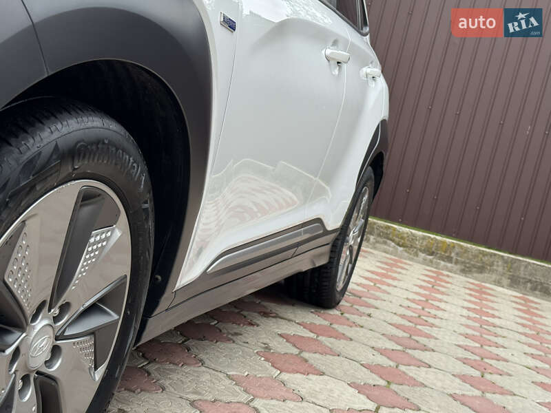 Внедорожник / Кроссовер Hyundai Kona 2019 в Ровно