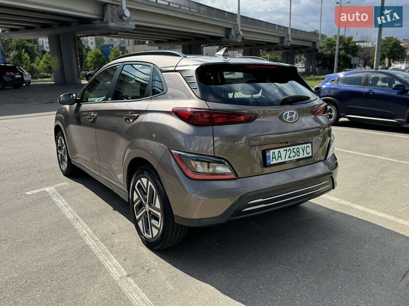 Позашляховик / Кросовер Hyundai Kona 2021 в Києві