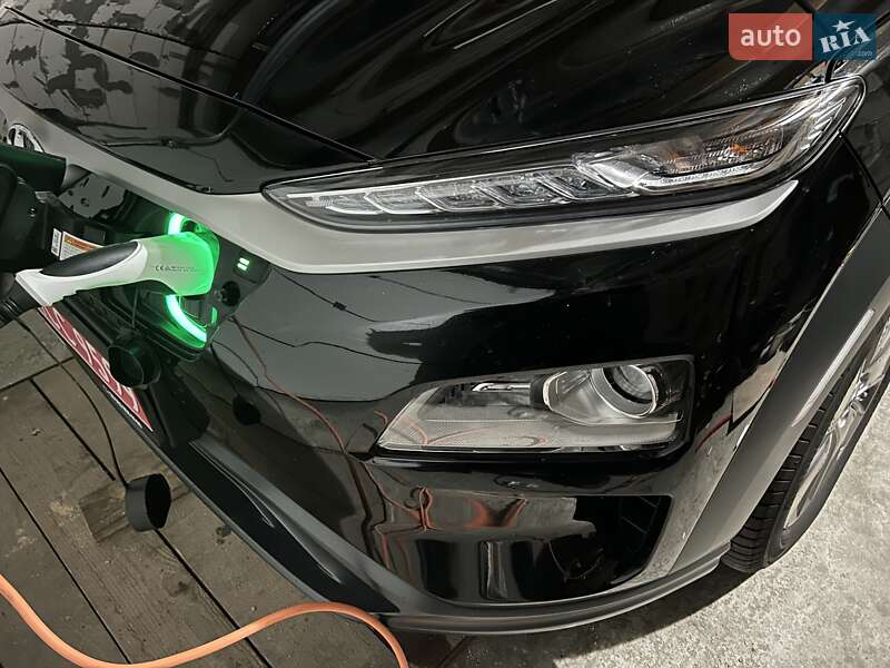 Позашляховик / Кросовер Hyundai Kona 2020 в Києві