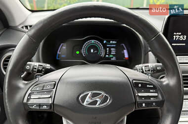 Внедорожник / Кроссовер Hyundai Kona 2020 в 