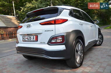 Позашляховик / Кросовер Hyundai Kona 2020 в 