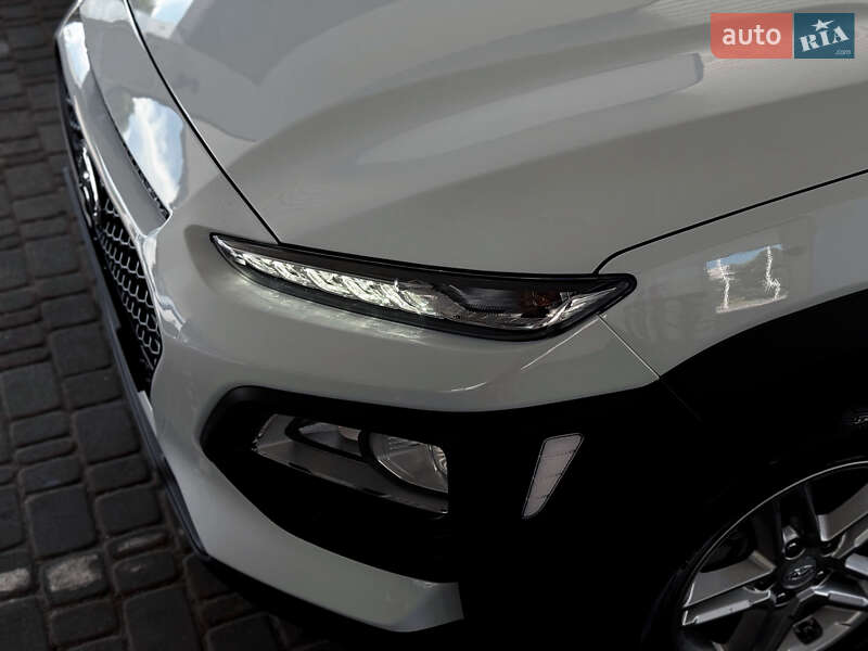 Внедорожник / Кроссовер Hyundai Kona 2020 в Киеве