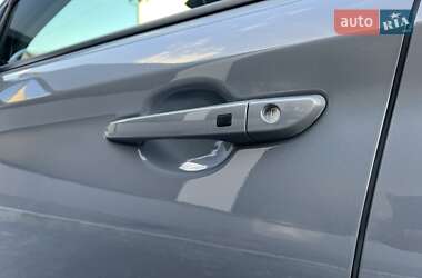 Позашляховик / Кросовер Hyundai Kona 2020 в 