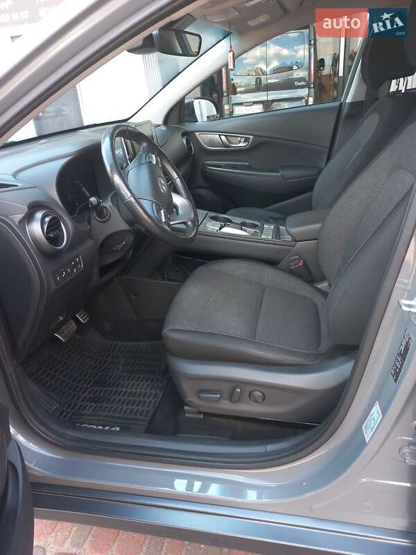 Внедорожник / Кроссовер Hyundai Kona 2018 в Ровно