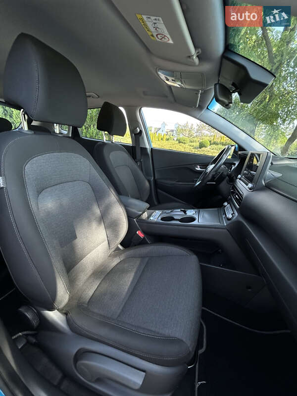 Внедорожник / Кроссовер Hyundai Kona 2022 в Днепре