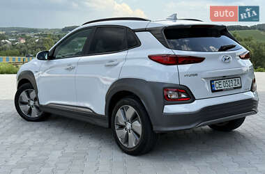 Внедорожник / Кроссовер Hyundai Kona 2018 в 
