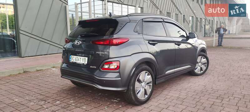 Позашляховик / Кросовер Hyundai Kona 2020 в Львові