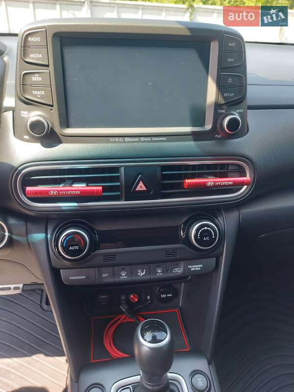 Внедорожник / Кроссовер Hyundai Kona 2019 в Харькове