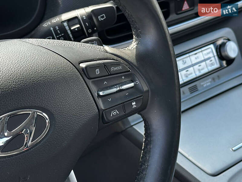 Внедорожник / Кроссовер Hyundai Kona 2022 в Львове