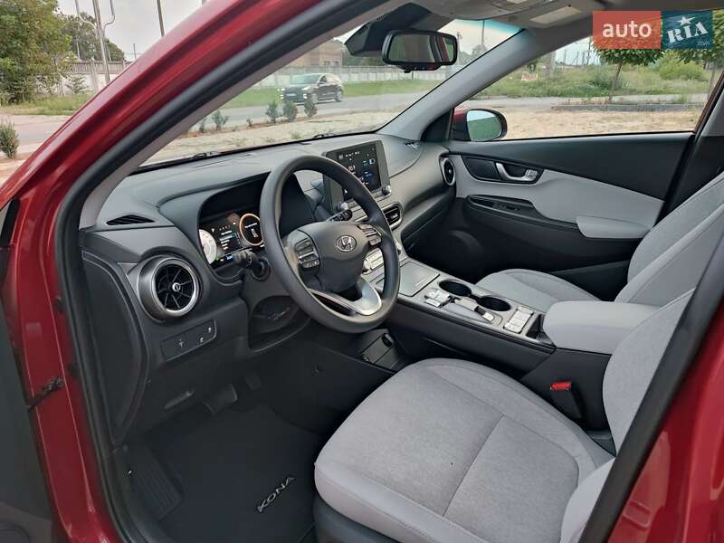 Внедорожник / Кроссовер Hyundai Kona 2023 в Виннице