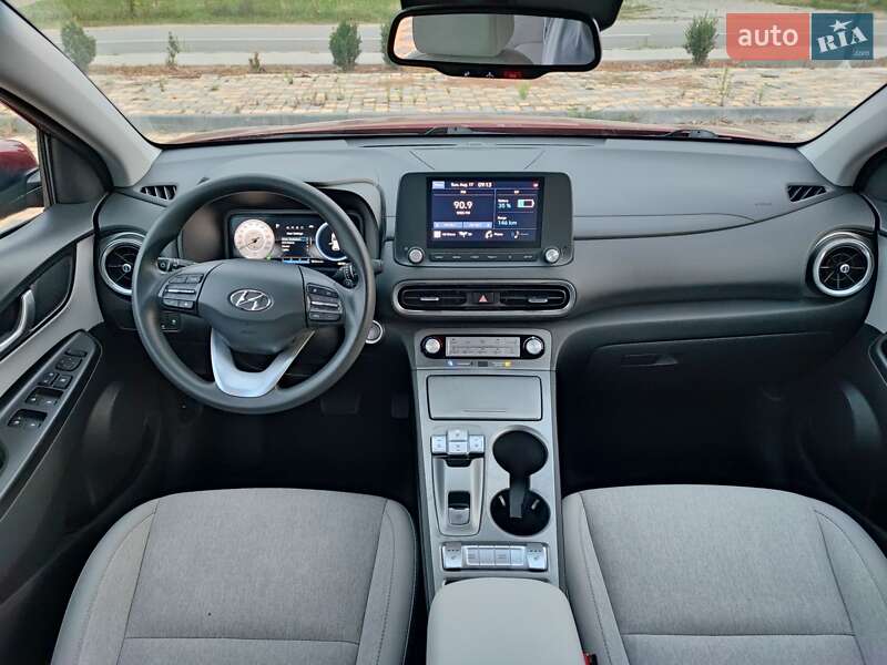 Внедорожник / Кроссовер Hyundai Kona 2023 в Виннице