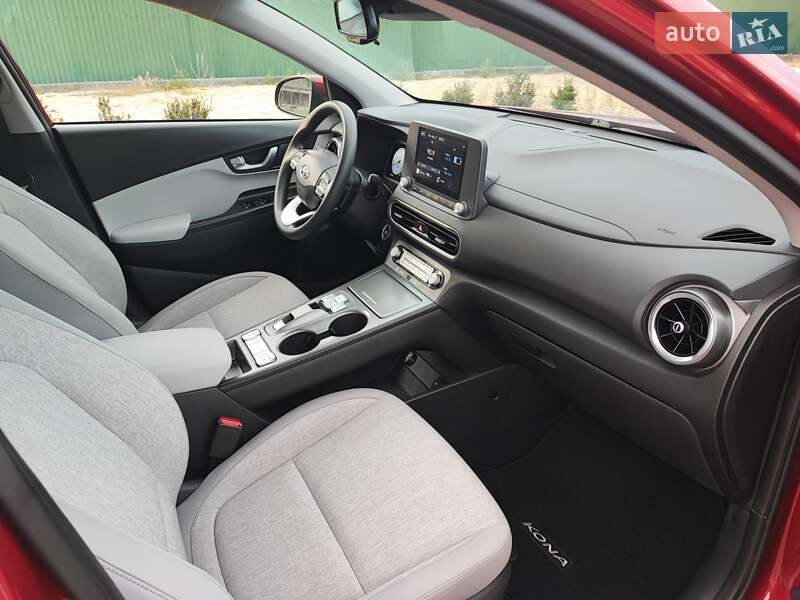 Внедорожник / Кроссовер Hyundai Kona 2023 в Виннице