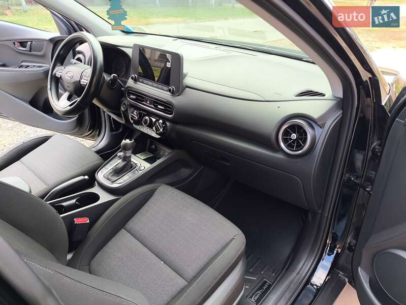 Позашляховик / Кросовер Hyundai Kona 2023 в Великих Лучках