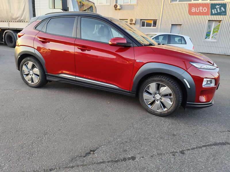Позашляховик / Кросовер Hyundai Kona 2019 в Києві