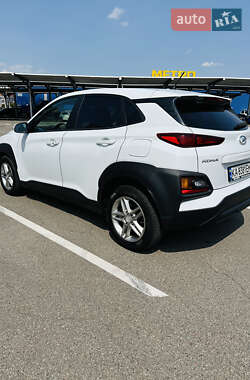 Внедорожник / Кроссовер Hyundai Kona 2017 в Киеве