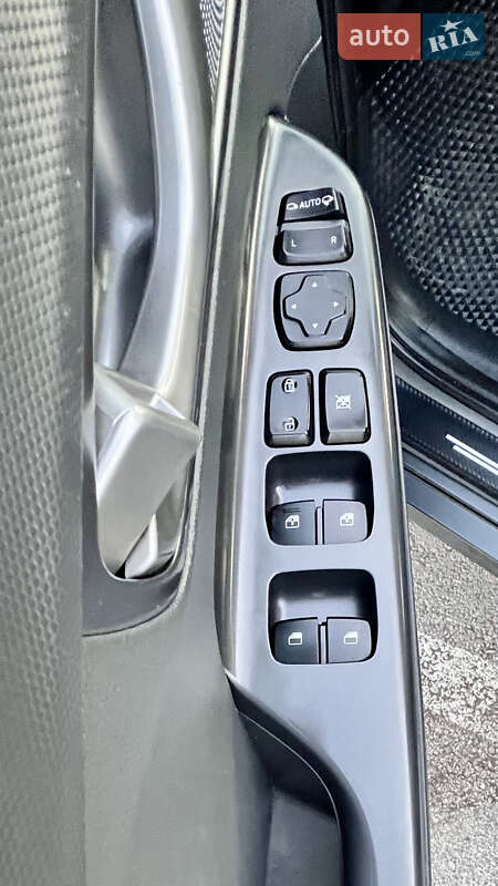 Позашляховик / Кросовер Hyundai Kona 2018 в Запоріжжі