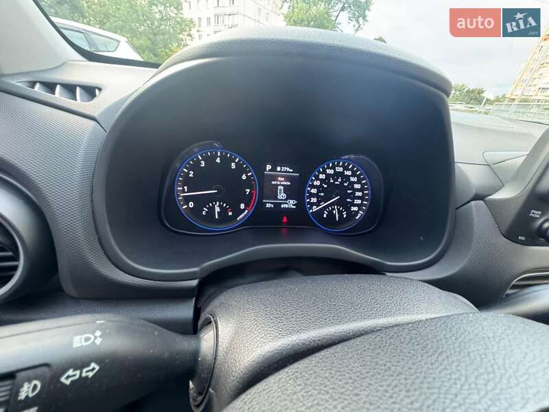 Внедорожник / Кроссовер Hyundai Kona 2019 в Киеве