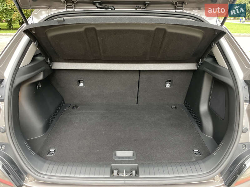 Внедорожник / Кроссовер Hyundai Kona 2021 в Тернополе