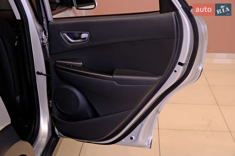 Внедорожник / Кроссовер Hyundai Kona 2020 в Одессе