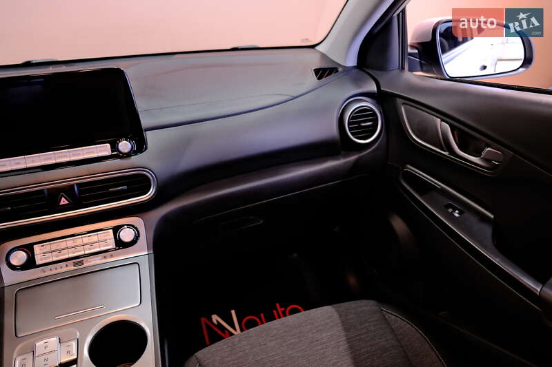 Внедорожник / Кроссовер Hyundai Kona 2020 в Одессе